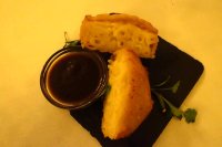 Mac & wookey hole cheddar, BBQ sauce