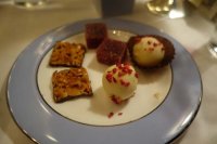 Petit fours