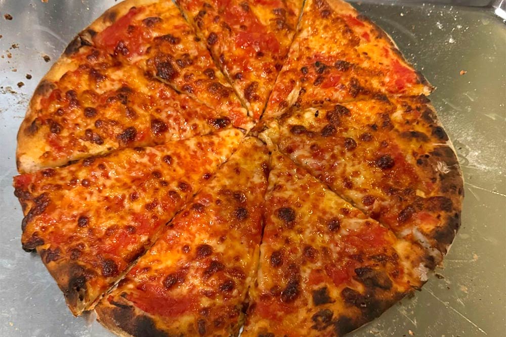 Lenny's Apizza is bringing New Haven-style pizza to Finsbury Park