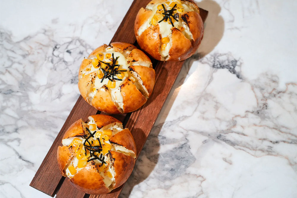 Japanese cafe seek opens in canary wharf