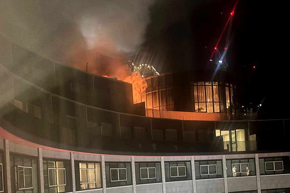 fire at endo at the rotunda restaurant in white city