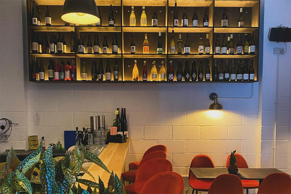 swirl wine bar opens in leyton