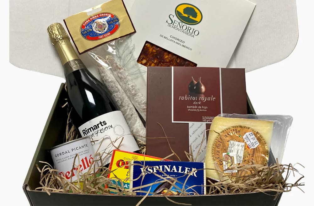 The best Christmas food hampers in London for 2022 Hot Dinners