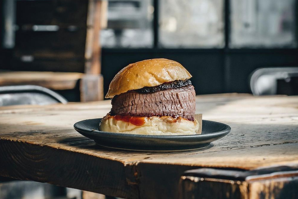 Beef brisket bun at Smokestak