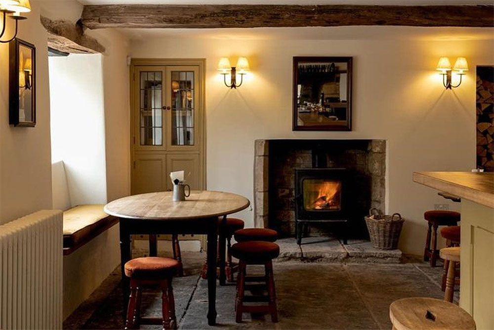 three horseshoes best uk country hotels