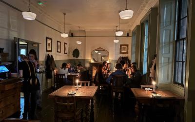 Test Driving William IV - a perfect example of a good pub dining room