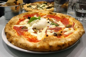 Test Driving Santa Maria Fitzrovia - a classic pizzeria comes into the centre of town